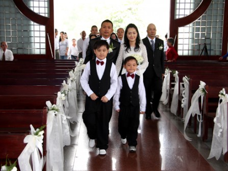 Ngày cưới đẹp ở Việt Nam: Cherished Intimacy