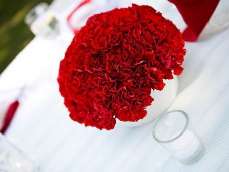 5 gợi ý trang trí hoa đơn giản và sáng tạo cho tiệc cưới 