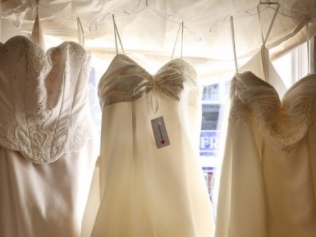 5 bí mật bạn cần biết khi đi chọn váy cưới