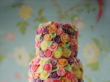 Bánh cưới màu pastel ngọt ngào