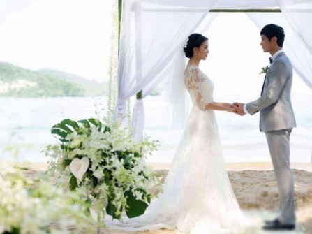 Hoa hậu Trương Tử Lâm làm đám cưới trên biển