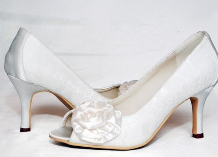 Tặng phiếu giảm giá cho giày cưới cao cấp Venice Princess