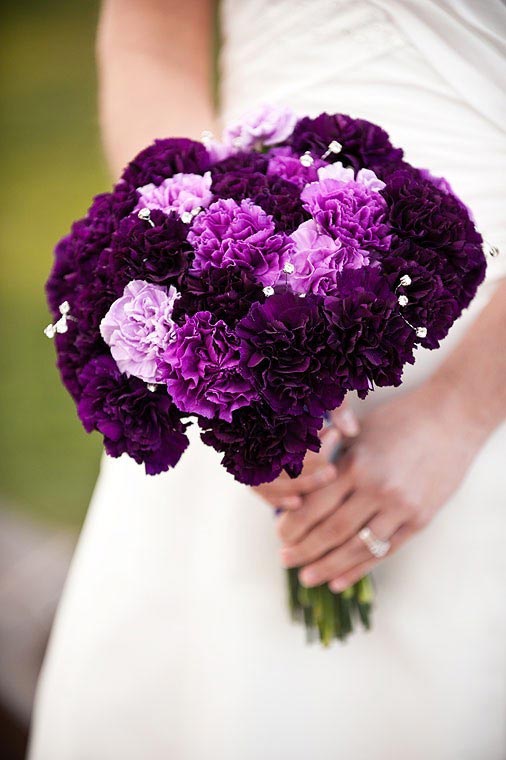 Hoa cưới cầm tay màu tím số 7