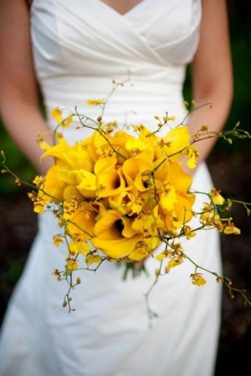 Hoa cưới cầm tay màu vàng 20
