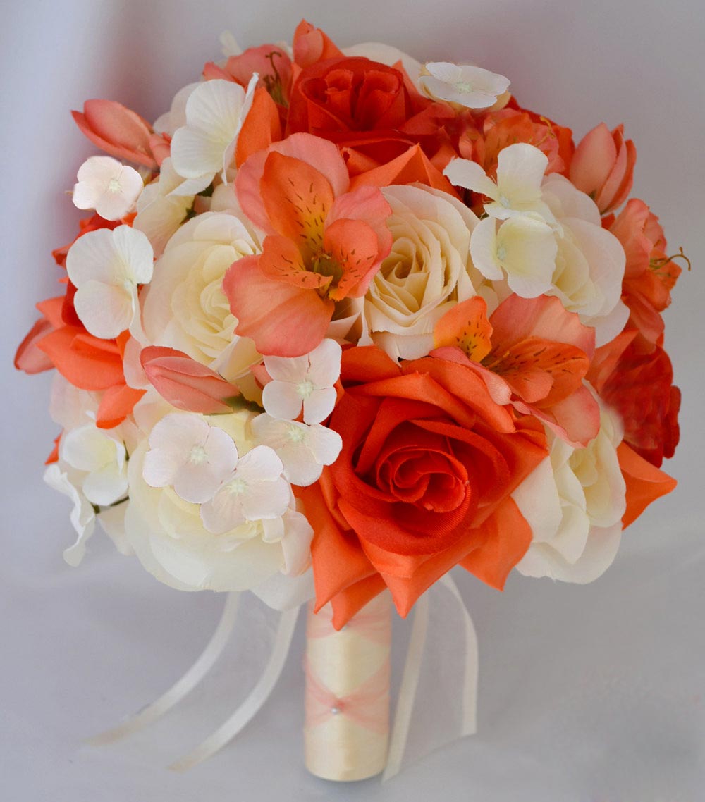 Hoa cưới cầm tay màu cam kết từ hoa anh thảo