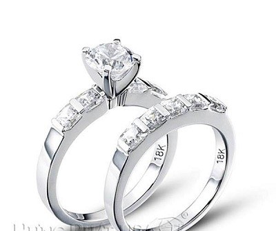 Nhẫn đính hôn và nhẫn cưới kim cương tại Hưng Phát USA