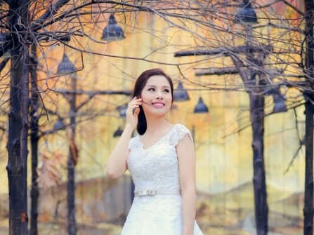 Váy cưới tối giản, tinh tế cho cô dâu mùa thu