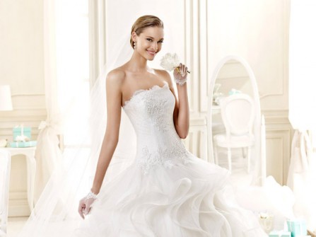 Đặt may váy cưới tại Ngôi Sao Bridal