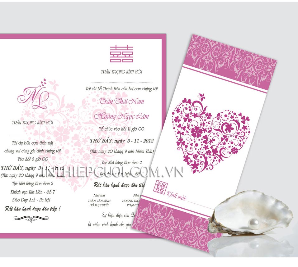 Thiệp cưới đẹp màu hồng hoa văn cổ điển