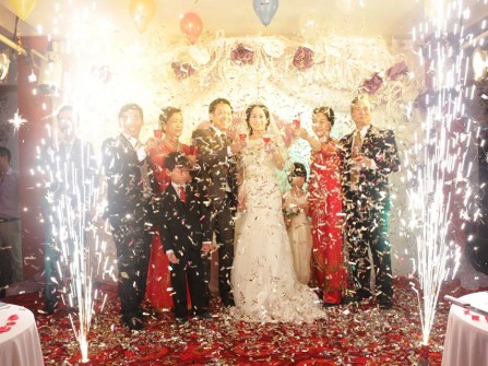Khuyến mại nhân đôi khi đặt tiệc cưới 2015 tại Bạch Dương Palace
