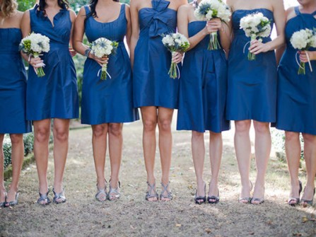 Váy phụ dâu màu xanh dương ngắn