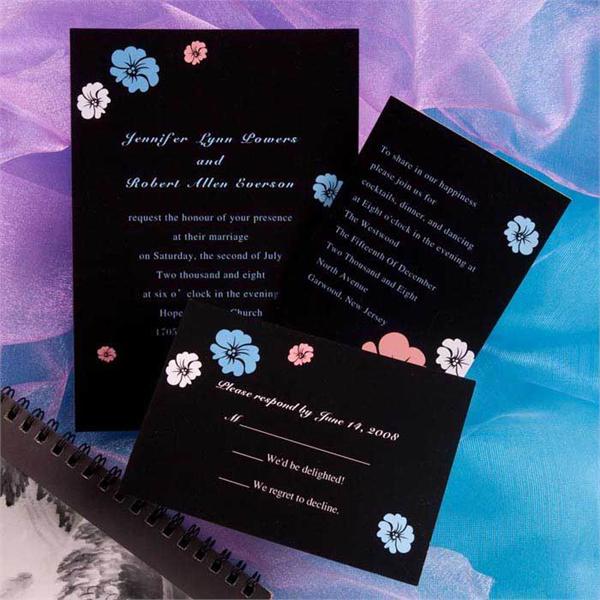 Thiệp cưới đẹp màu đen in hoa xinh xắn