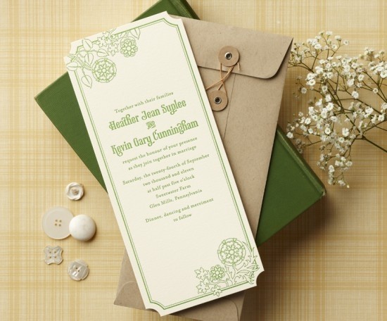 Thiệp cưới đẹp màu xanh lá với thiết kế bì thư 
