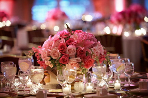 Hoa trang trí tiệc cưới lãng mạn với sắc hồng pastel