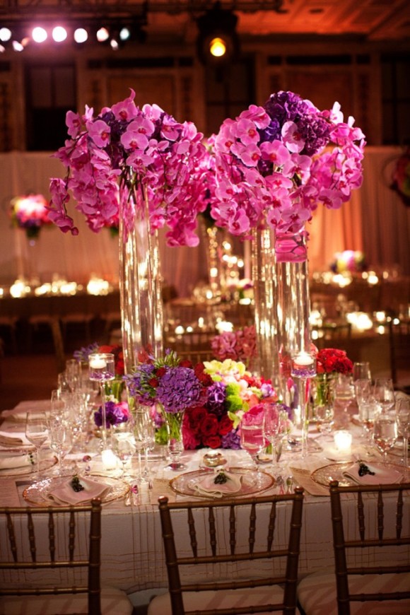 Hoa trang trí tiệc cưới lộng lẫy sắc tím hoa lan