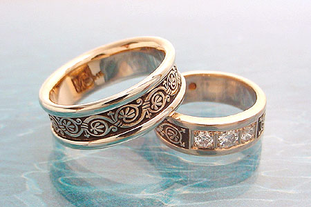 Nhẫn cưới vàng chạm khắc nổi vintage