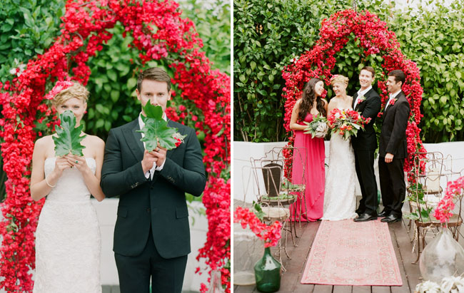 Cổng hoa cưới màu đỏ kết từ hoa lan rừng
