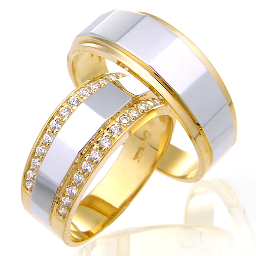 Nhẫn cưới vàng kết hợp vàng trắng viền kim cương