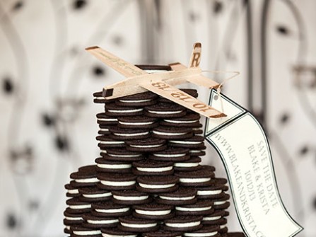 Bánh cưới đẹp và lạ mắt với cookie chocolate