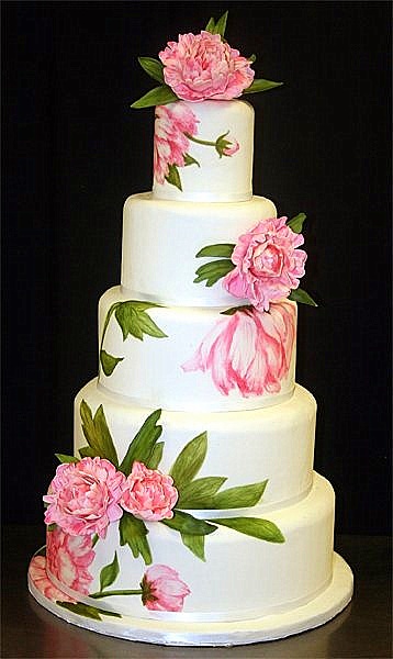 Bánh cưới đẹp kết hợp vẽ tay và hoa nổi 3D độc đáo