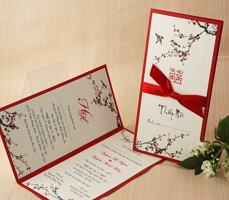 Thiệp cưới đẹp màu đỏ kết hợp phong cách hiện đại và truyền thống