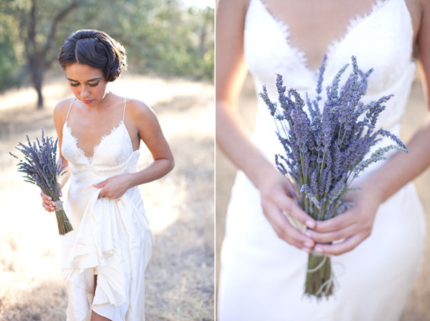 Hoa cầm tay cô dâu màu tím kết từ hoa lavender sang trọng