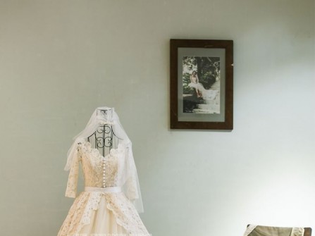 Wedding Dress by Je t'aime Art.