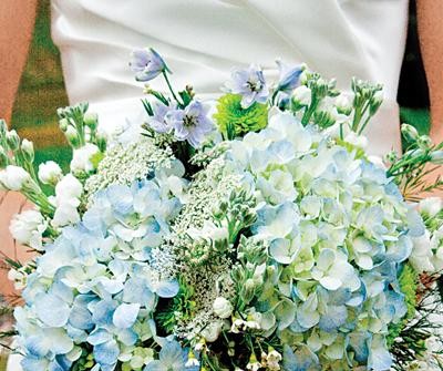 Hoa cưới cầm tay phong cách đồng nội, mộc mạc
