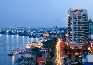 Khách sạn Renaissance Riverside Saigon