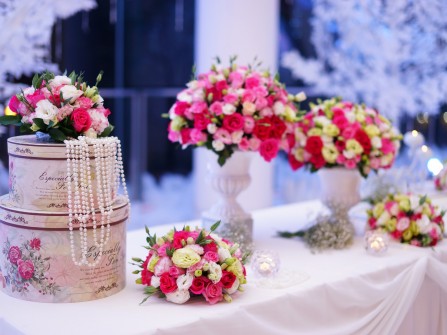 Tặng trang trí bàn tiệc khi đặt tiệc cưới tại The Adora
