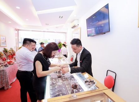 Huy Thanh Jewelry - thương hiệu trang sức cao cấp uy tín tại Hà Nội