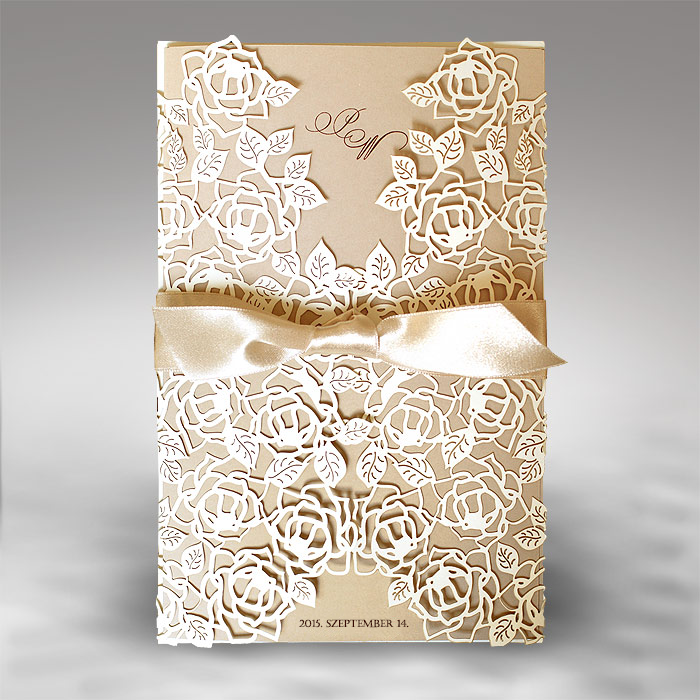 Thiệp cưới đẹp cắt laser họa tiết hoa hồng màu vàng đồng