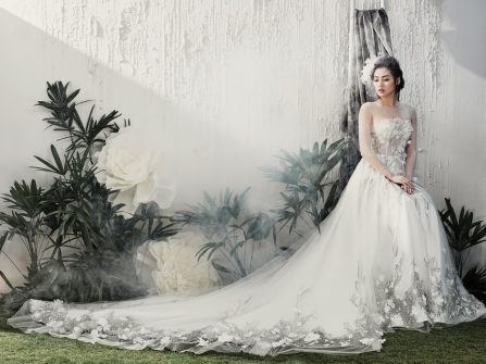 Á hậu Tú Anh đẹp thuần khiết trong BST váy cưới 2017 của Hacchic Bridal