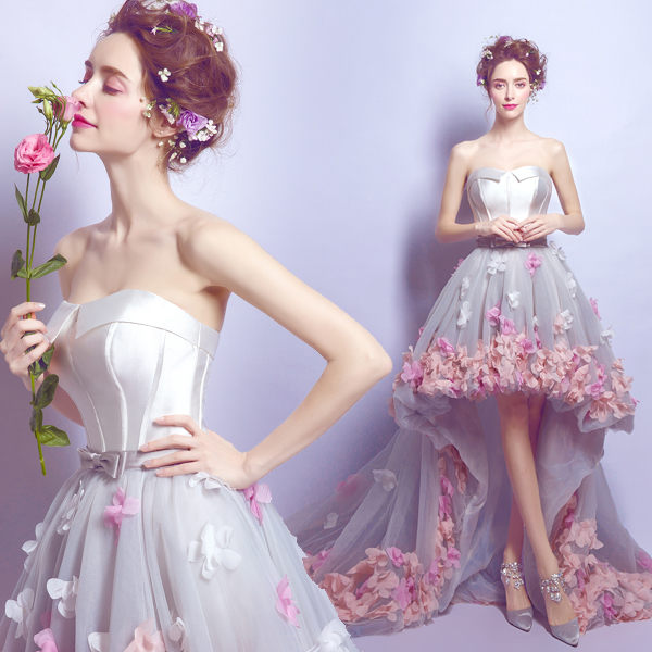 Váy cưới đẹp cắt cúp tinh tế mang tông hồng ngọt ngào