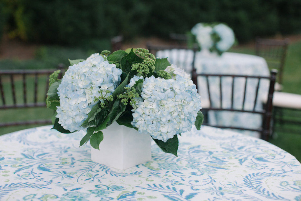 hoa cưới cẩm tú cầu trắng xanh 2