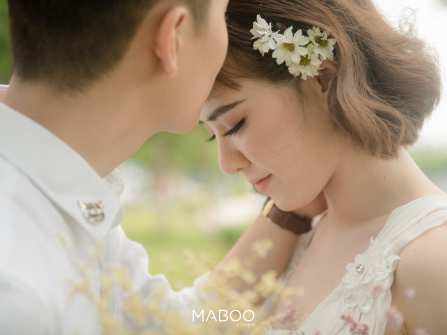 Cặp đôi tiên đồng ngọc nữ chọn chụp ảnh cưới giữa ngõ nhỏ của Sài Gòn