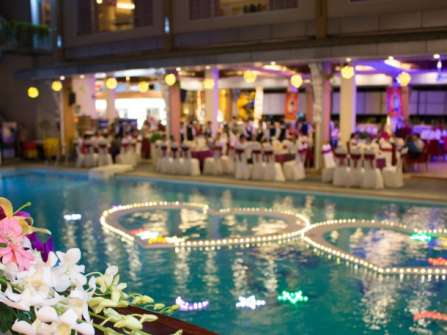 Tiệc cưới hồ bơi trọn gói chỉ từ 3,690,000đ