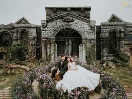 Chụp ảnh cưới tự nhiên ở Thảo nguyên hoa và Cầu Long Biên với 5490k
