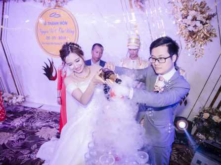 Tiệc cưới lãng mạn tại Salon 2 khách sạn Hacinco - 110 Thái Thịnh