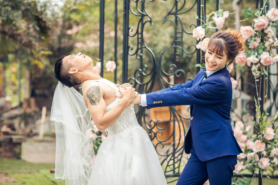 Những hình ảnh cưới vui vẻ của các cặp đôi siêu lầy lội. Marry