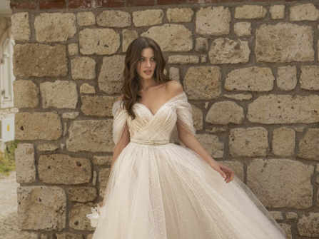 Làm thế nào để chọn một chiếc váy cưới che bụng bầu hoàn hảo?